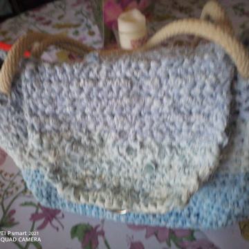 Rucno kukicana torba za sva doba