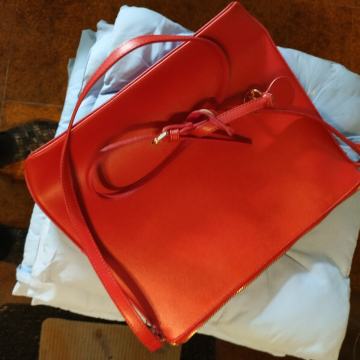 Sasvim NOVU veću torbu za SAMO 10eura