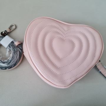 Seidenfelt kožna torbica srce