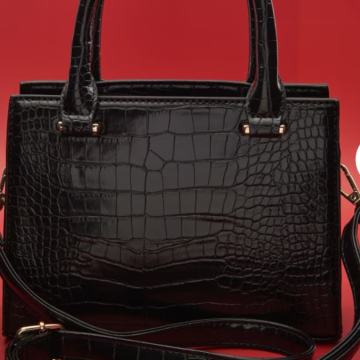 SINSAY crna torba - NOVO