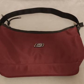 Sketchers ženska torbica (nova)