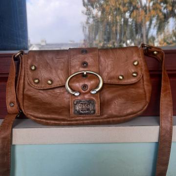 Smeđa crossbody torbica