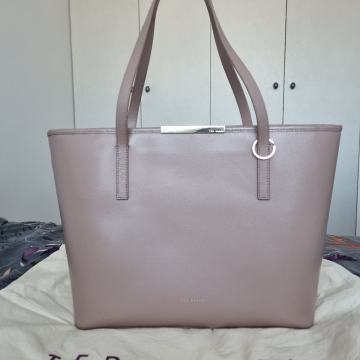Ted Baker kožna torba