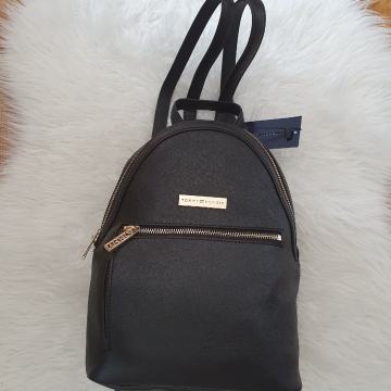 Tommy Hilfiger ruksak