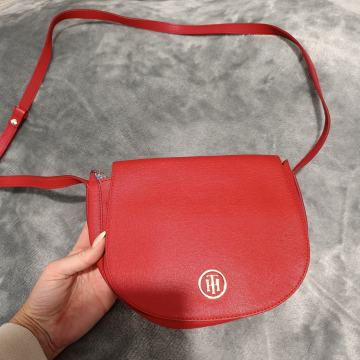 Tommy Hilfiger torbica