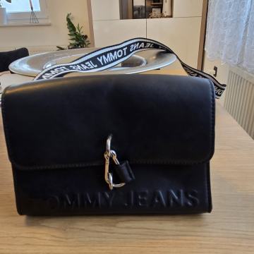 Tommy torbica