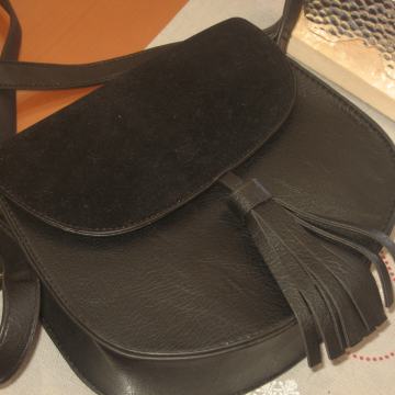 NOVA CRNA TORBA KOŽA I PLIŠ