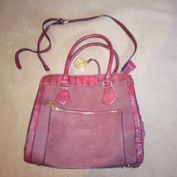 Torba crvena sa privjeskom