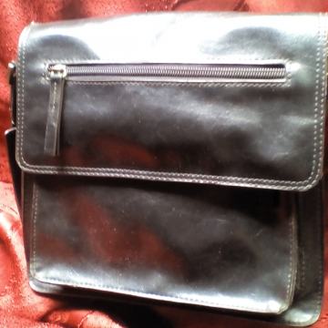 TORBICA -BETTY BARDAY-koža