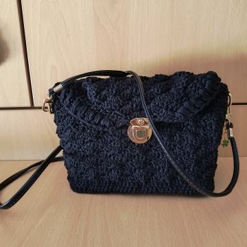 Torbica hand made dim.20x16x10 cm