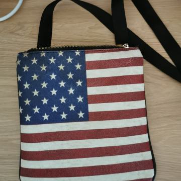 Torbica, jednom nošena