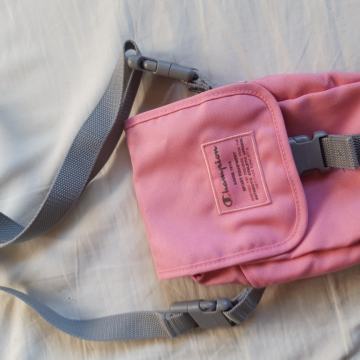 Torbica Champion na rame ženska