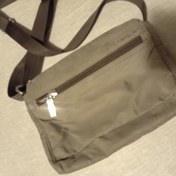 Torbica na rame ili struk 22x15x5cm kvalitetna