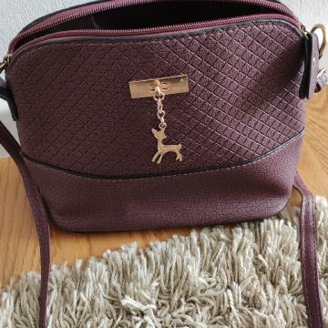 torbica srednje velicine