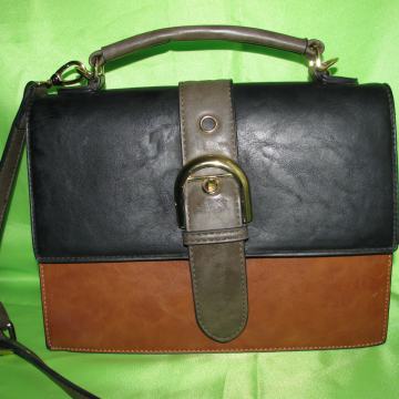 Torbica ž.Crno/smeđa. 26 x 18 cm. SAND