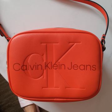 Torbica ženska mala, Cavin Klein Jeans,narančaste boje