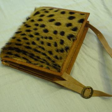 Torbica od krokodilske kože i geparda