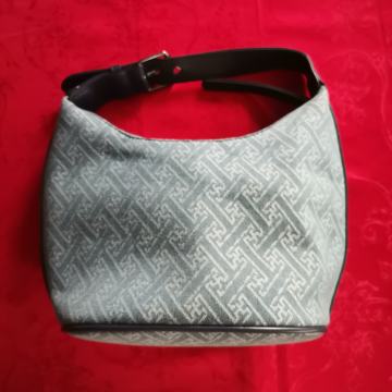 TRAPER ŽENSKA TORBICA - ASOS 90 s