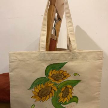 Unikat ručno oslikana platnena torba sa potpisom.