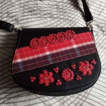 Unikatna ručno rađena ženska torbica sa etno motivima -AKCIJA!!