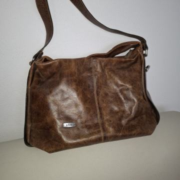 Velika kvalitetna kožna torba