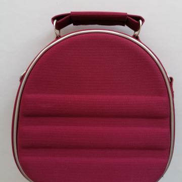 VRLO KVALITETNA TORBICA ZA KOZMETIKU