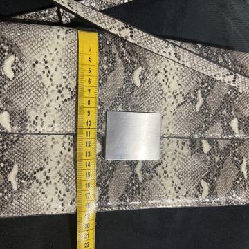 Zara snake print torba srednje veličine