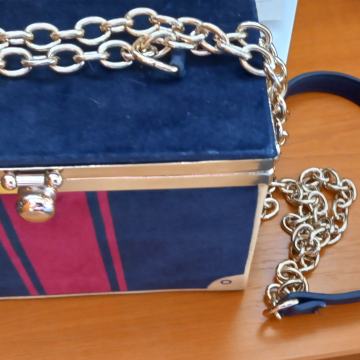 Zara ženska torbica