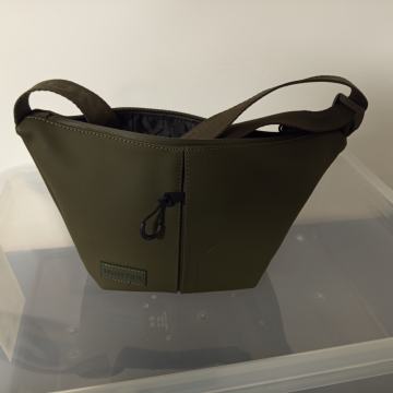 Zelena torbica Hunter
