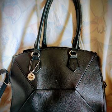 Ženska elegantna torbica