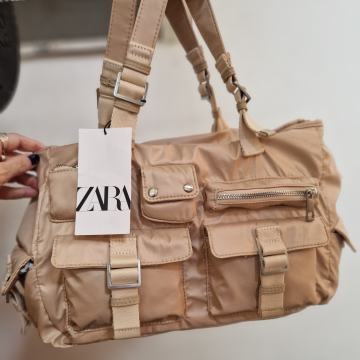 Ženska funkcionalna torba Zara