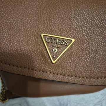 ženska Guess torbica smeđa