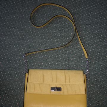 ŽENSKA LAGANA ELEGANTNA TORBICA 24 x 14cm