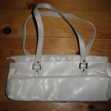 ŽENSKA LAGANA ELEGANTNA TORBICA 30 x 15cm