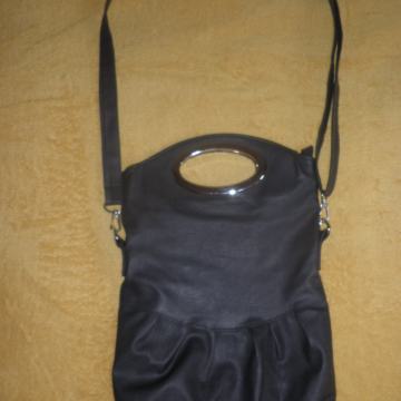 ŽENSKA LAGANA KOŽNA TORBICA 28 x 24cm