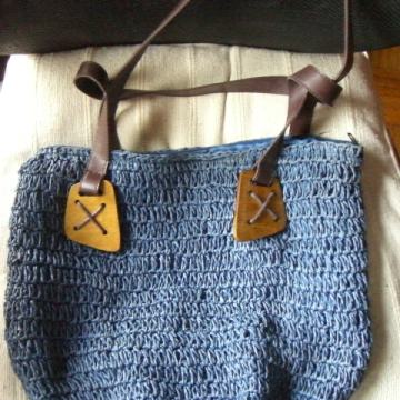 ŽENSKA LAGANA PLETENA TORBICA 30 x 36cm