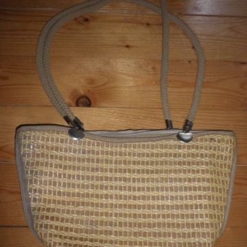 ŽENSKA LAGANA PLETENA TORBICA / CEKER 35 x 20cm