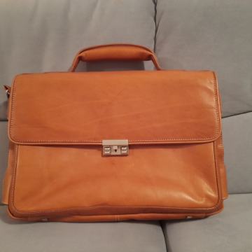 Ženska poslovna torba