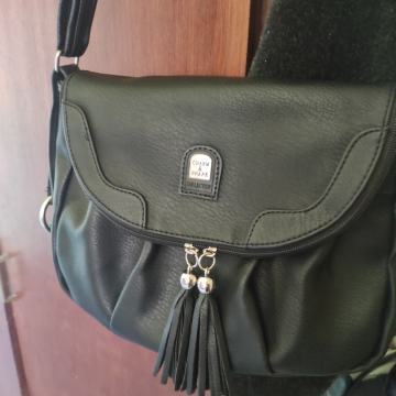 Ženska torba( CHARM`i SHAPE) koža