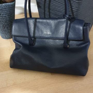 ŽENSKA TORBA COCCINELLE