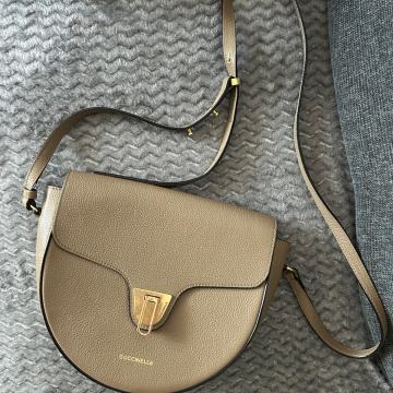 ženska torba coccinelle