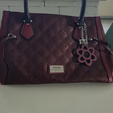 Ženska torba GUESS