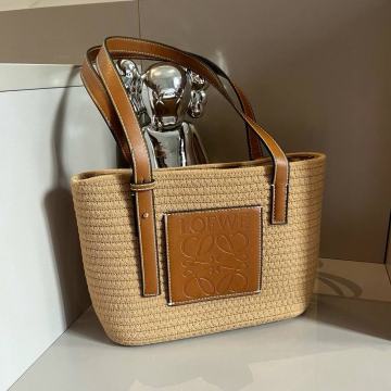 ženska torba  Loewe