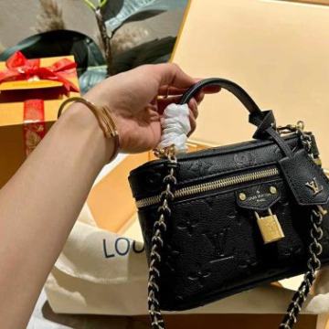 ženska torba  Louis Vouitton