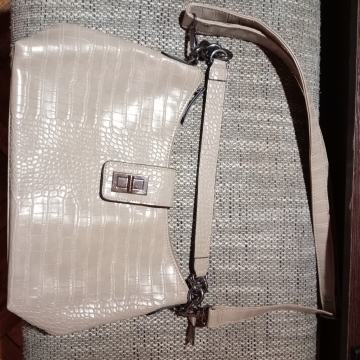 Zenska torba na rame