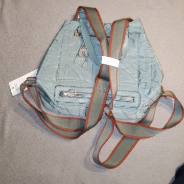 Ženska torbica - ruksak