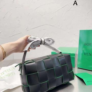 Ženska torba torbica Bottega Veneta