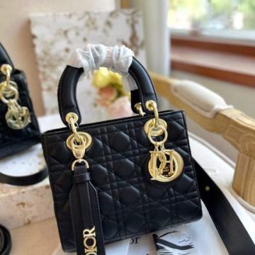 Ženska torba torbica