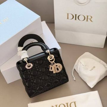 Ženska torba torbica Dior lady