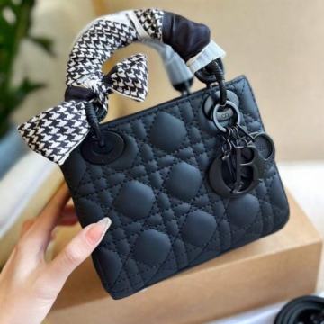 Ženska torba torbica Dior